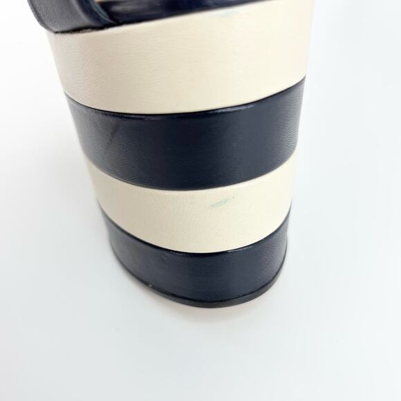 Gucci Sally Nappa Leather Navy Ivory Snake Platform Wedge Sandals 37.5 - Picture 10 of 10